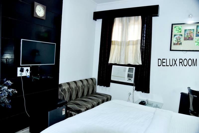 Hotel Royal Classic 바레일리 외부 사진