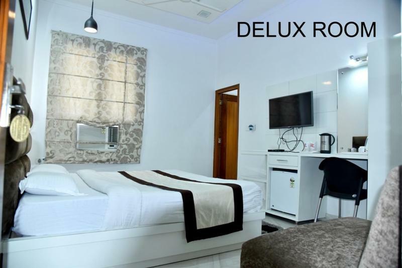 Hotel Royal Classic 바레일리 외부 사진